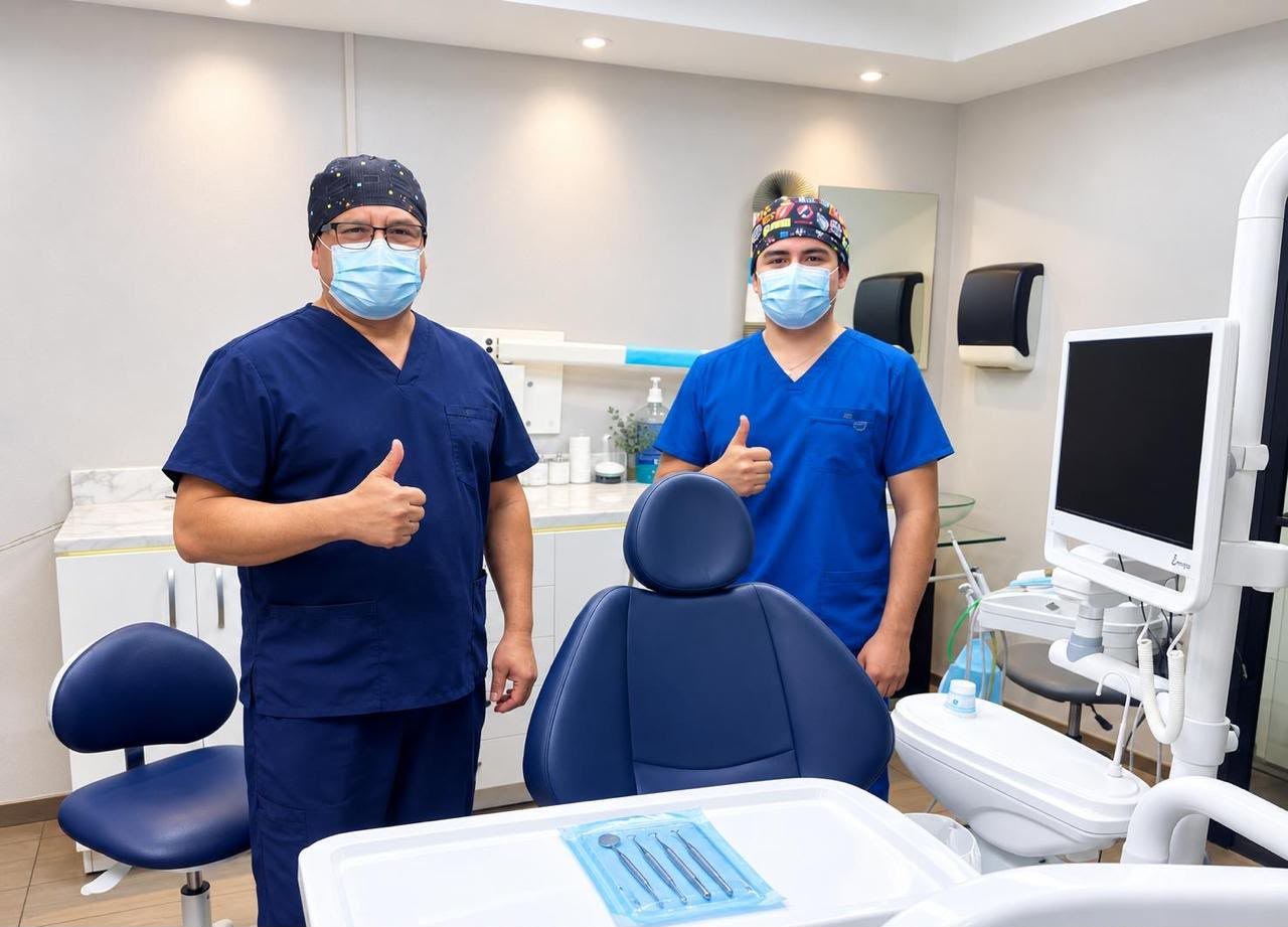 Sure Dental dentists in Tijuana next to the dental chair